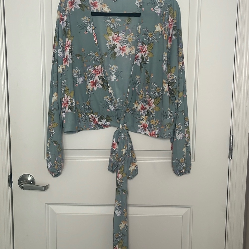 Fashion Nova Wrap Around Tie Front Crop Blouse